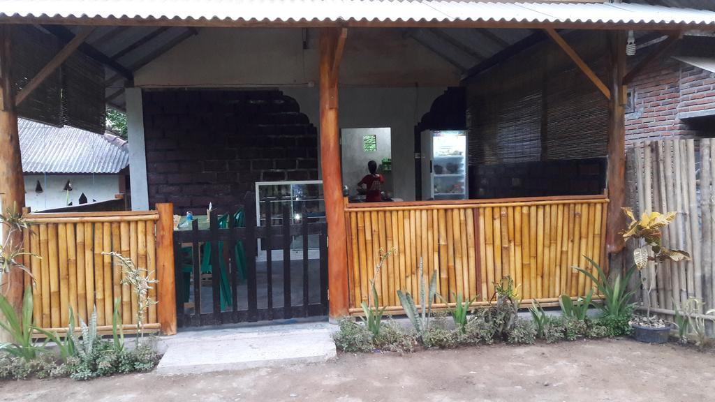 Herry Homestay Kuta  מראה חיצוני תמונה